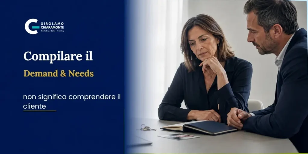 Cliente e consulente assicurativo analizzano insieme un documento per comprendere esigenze e priorità di protezione.