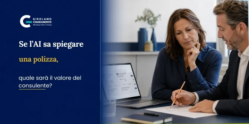 Cliente e consulente assicurativo approfondiscono una polizza dopo averne consultato la spiegazione su un computer.
