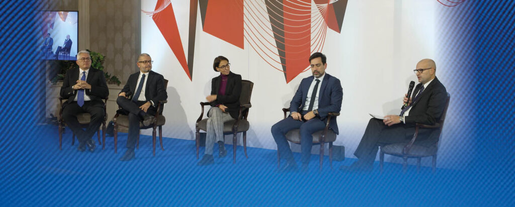 Panel del Leadership Forum con Compass, Net Insurance, CNP e Cardif sul rapporto tra assicurazioni e cessione del quinto.