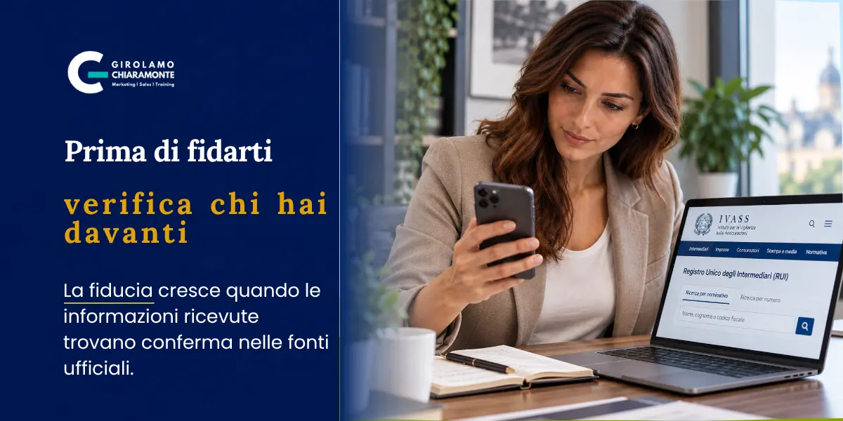 Persona che confronta i riferimenti ricevuti da un intermediario assicurativo con informazioni provenienti da fonti ufficiali prima di procedere con la proposta.